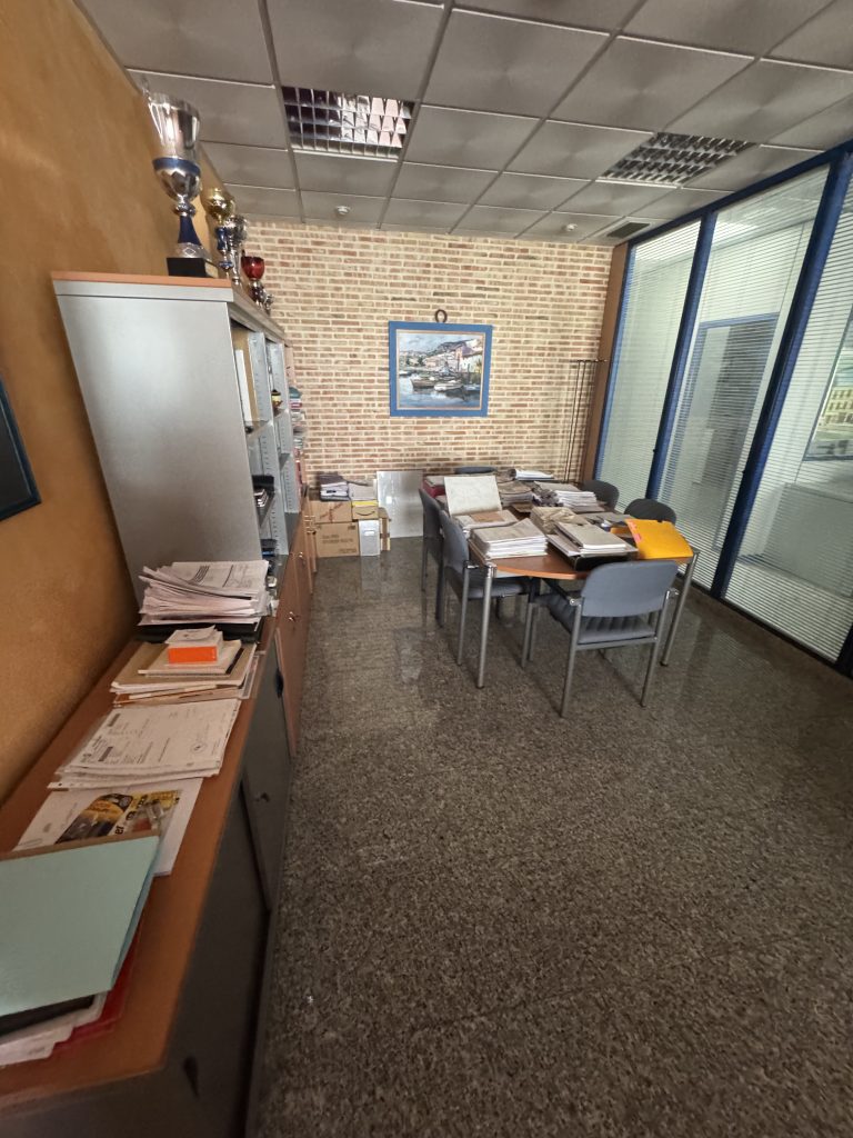 local en alquiler, con distribuciones echas